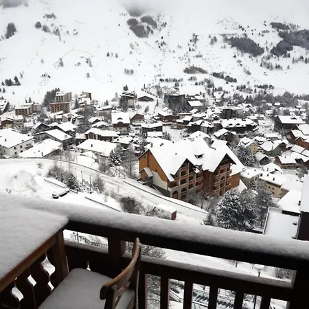 Neige Et Soleil Apartment *